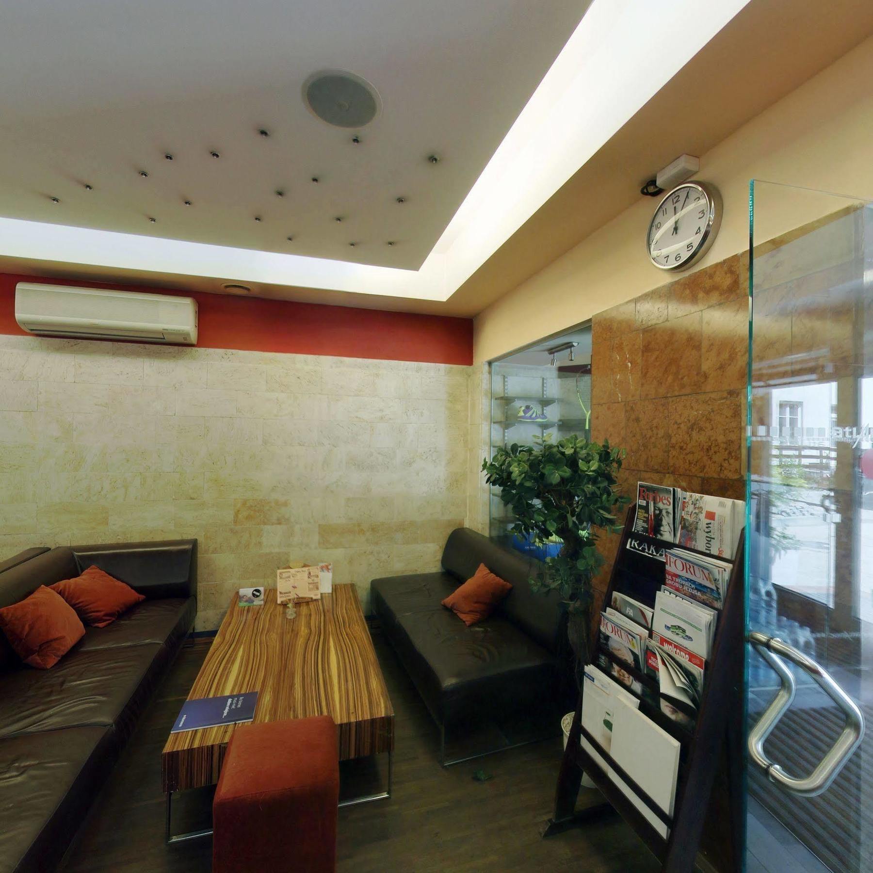 Atlantic Aparthotel Krakow Exterior photo